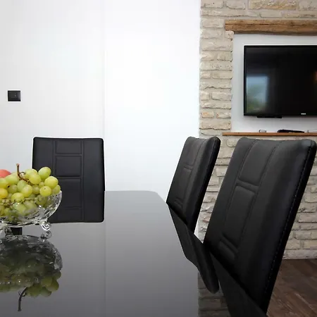 Apartment Natasa *